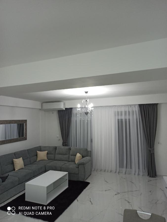 Ata Apartmani. Petrovac Ngoại thất bức ảnh