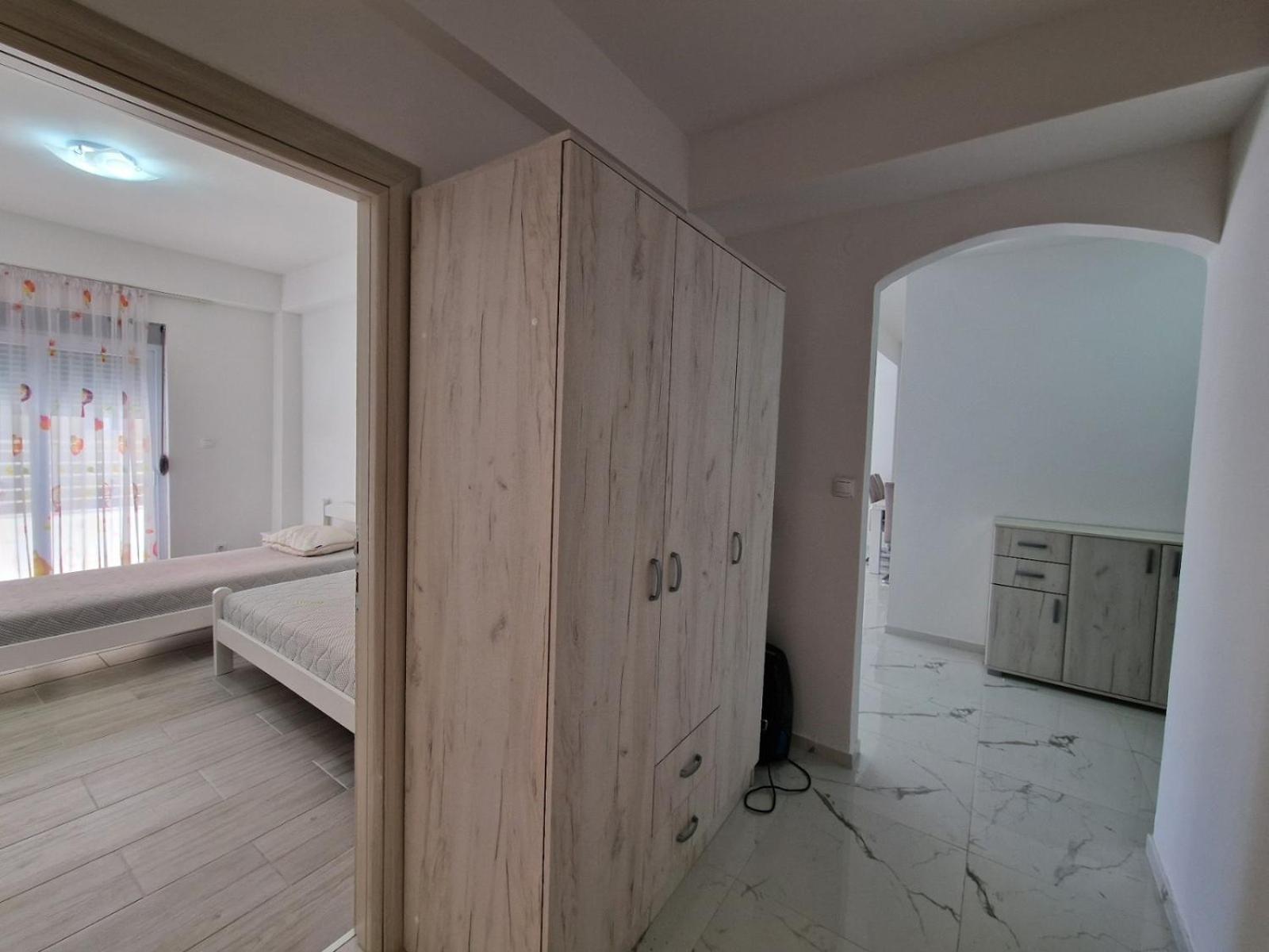 Ata Apartmani. Petrovac Ngoại thất bức ảnh